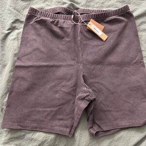 SKIMS OUTDOOR BIKE SHORTS